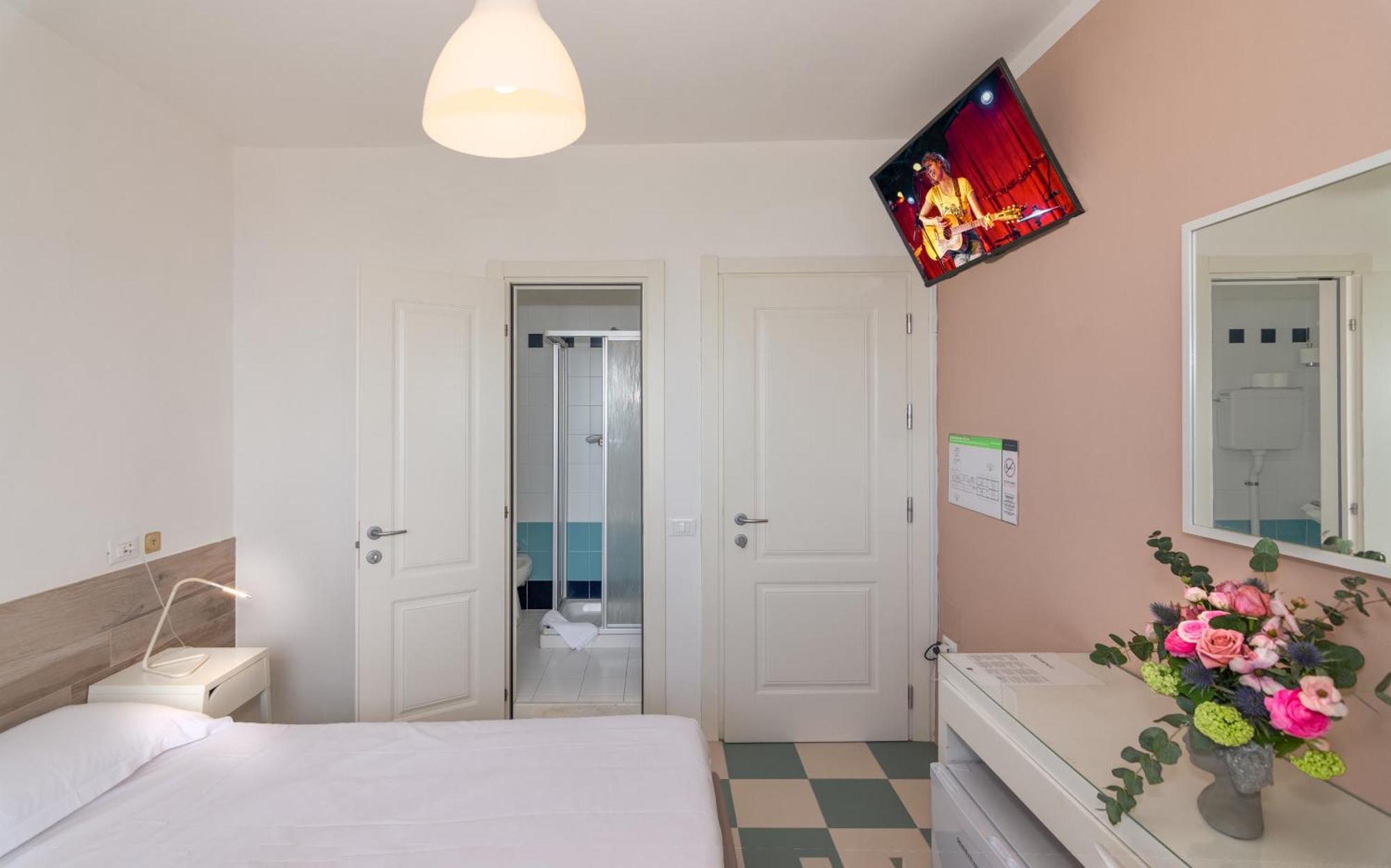Hotel Happy Marina di Pietrasanta Eksteriør billede