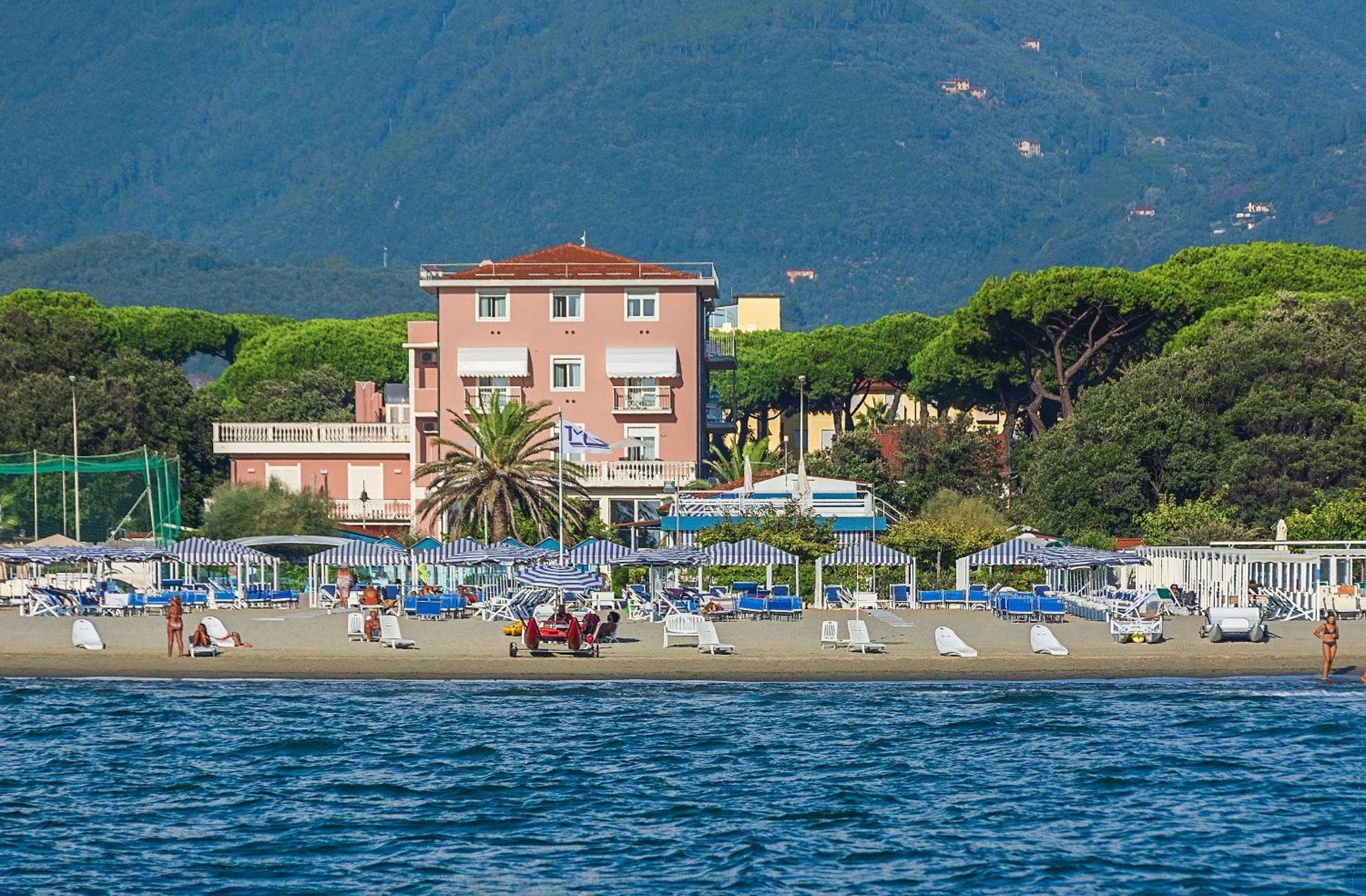 Hotel Happy Marina di Pietrasanta Eksteriør billede