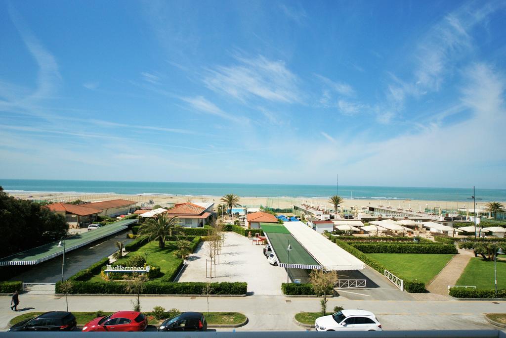 Hotel Happy Marina di Pietrasanta Eksteriør billede